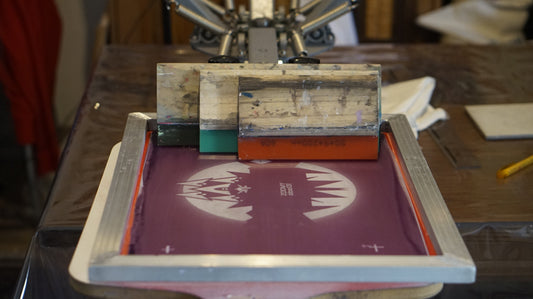 Faut-il vraiment une machine de sérigraphie pour débuter ?